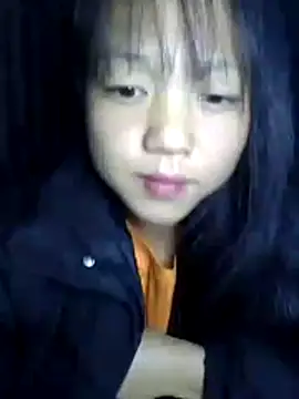 Quynhsumon online show from November 20, 2025, 2:39 pm