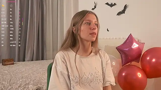 CharissaLeta online show from October 27, 2025, 1:26 pm