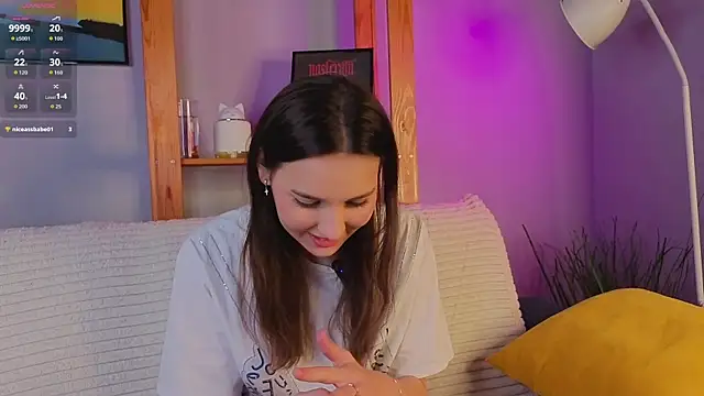 KateCahee online show from December 17, 2025, 1:22 am