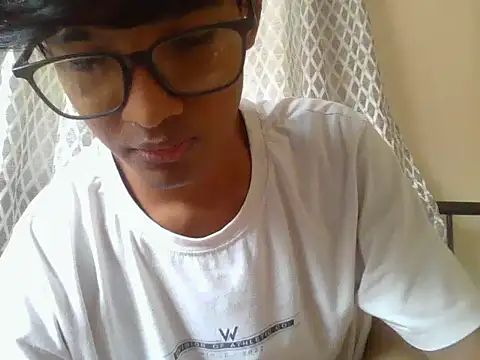 rishuuu baby online show from November 30, 2025, 6:28 am