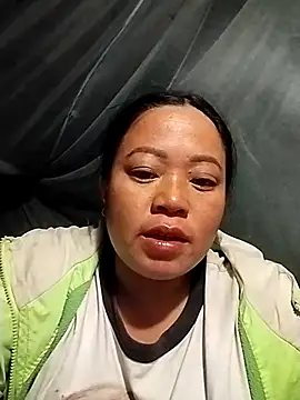 Nadia-a online show from October 24, 2025, 7:43 pm