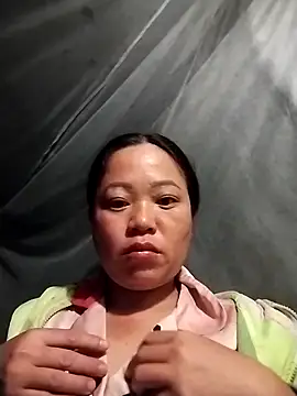 Nadia-a online show from November 2, 2025, 8:33 pm