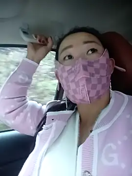 Snapshot of my-my2x chatting on October 22, 2025, 11:37 pm my-my2x online show from October 22, 2025, 11:37 pm