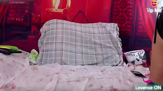 Maomilove1 online show from November 12, 2025, 6:14 am