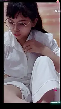 Snapshot of Maomilove1 chatting on May 19, 2026, 2:56 pm Maomilove1 online show from May 19, 2026, 2:56 pm