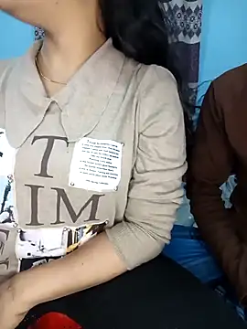 Snapshot of CoupleShow_432 chatting on February 9, 2026, 1:48 pm CoupleShow 432 online show from February 9, 2026, 1:48 pm