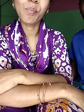 Snapshot of CoupleShow_432 chatting on February 17, 2026, 3:19 pm CoupleShow 432 online show from February 17, 2026, 3:19 pm