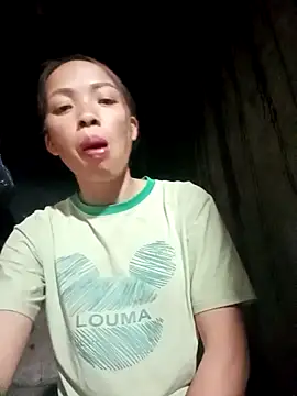 Snapshot of Karin-n chatting on October 31, 2025, 8:59 am Karin-n online show from October 31, 2025, 8:59 am