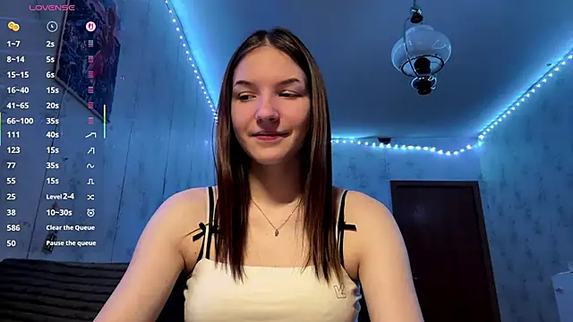 Beauty miIa online show from December 16, 2025, 3:39 pm