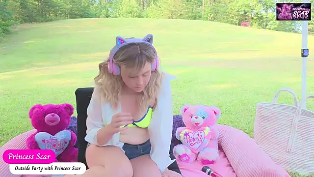 Snapshot of daddysprincess731 chatting on July 20, 2026, 10:34 pm daddysprincess731 online show from July 20, 2026, 10:34 pm