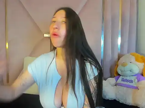 Venus Morgan online show from November 5, 2025, 1:22 pm