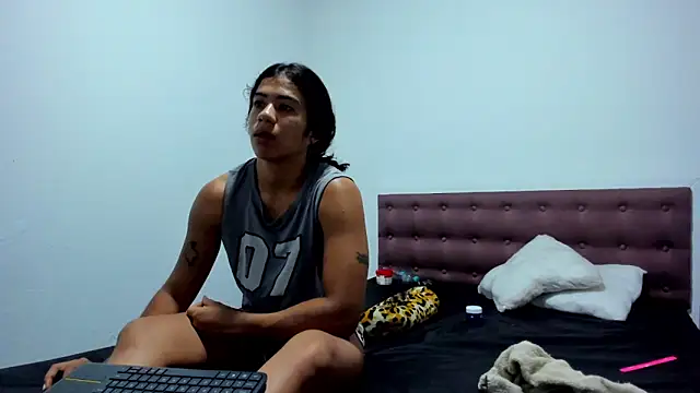 AshleyDeLuca  online show from February 19, 2026, 10:17 pm