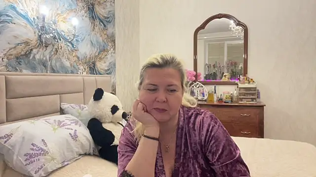 Snapshot of Galatea_2025 chatting on April 30, 2026, 8:57 pm Galatea 2025 online show from April 30, 2026, 8:57 pm