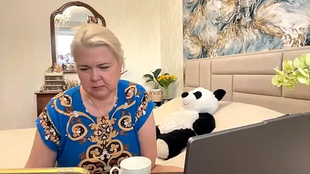 Snapshot of Galatea_2025 chatting on May 25, 2026, 4:57 pm Galatea 2025 online show from May 25, 2026, 4:57 pm