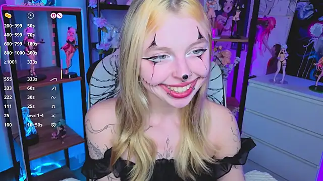 YoungMysliwiec online show from October 28, 2025, 6:10 pm