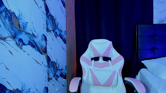 Scarlet DLuce online show from January 16, 2026, 9:02 am