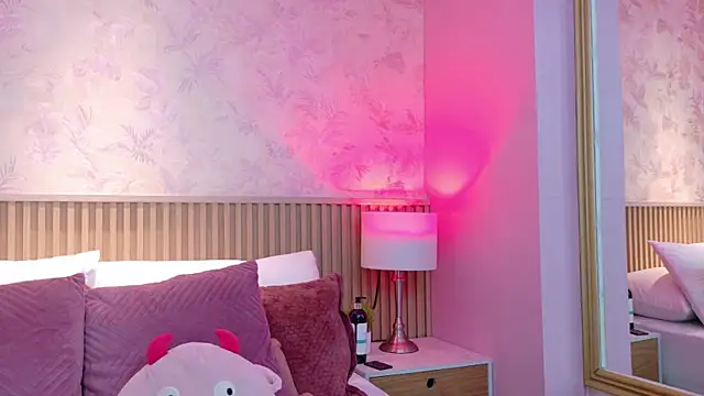 AdelineJhones online show from March 10, 2026, 9:53 pm