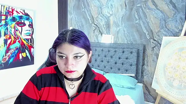 Katrina tepess  online show from November 7, 2025, 2:28 pm