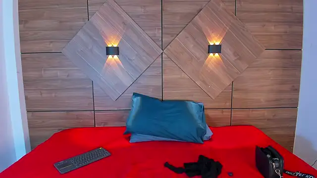 RosseDeAmore online show from January 15, 2026, 7:06 pm