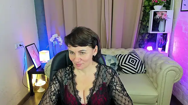 Demi Mature online show from October 22, 2025, 7:41 am