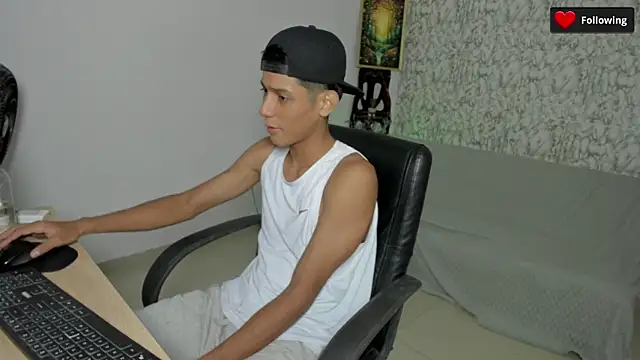 santos desire online show from October 30, 2025, 2:57 am