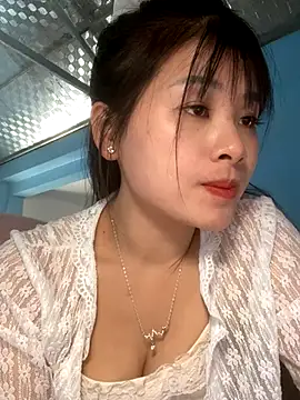 Snapshot of o-one-o chatting on November 25, 2025, 6:02 am o-one-o online show from November 25, 2025, 6:02 am