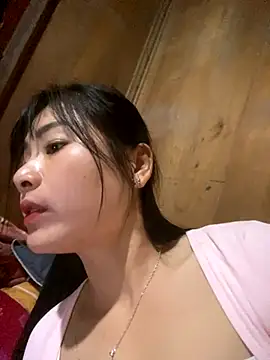 Snapshot of o-one-o chatting on December 20, 2025, 2:29 am o-one-o online show from December 20, 2025, 2:29 am