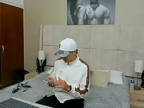 jupiter 333 online show from December 5, 2025, 5:42 pm