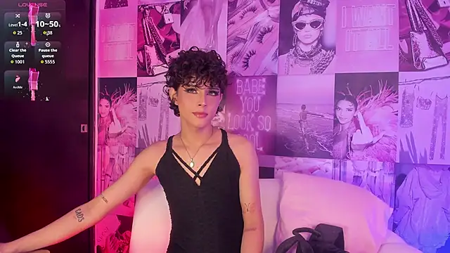 DannysaStar  online show from January 12, 2026, 11:43 pm