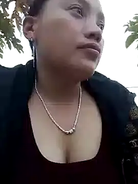 Snapshot of zinzin-xx chatting on October 23, 2025, 9:41 am zinzin-xx online show from October 23, 2025, 9:41 am