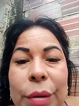 Snapshot of mother2-divorced chatting on May 7, 2026, 1:27 pm mother2-divorced online show from May 7, 2026, 1:27 pm