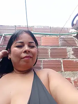 Snapshot of mother2-divorced chatting on May 28, 2026, 1:30 pm mother2-divorced online show from May 28, 2026, 1:30 pm