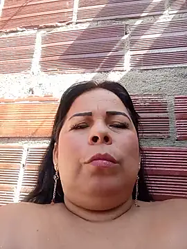 Snapshot of mother2-divorced chatting on June 1, 2026, 7:26 pm mother2-divorced online show from June 1, 2026, 7:26 pm
