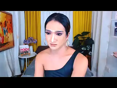 Snapshot of DianaFierce chatting on November 17, 2025, 5:41 pm DianaFierce online show from November 17, 2025, 5:41 pm