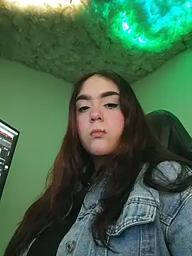 mirandahvelez online show from October 23, 2025, 8:29 pm