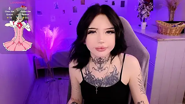 Emma Kirks online show from June 16, 2026, 12:52 pm