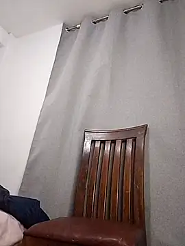 Snapshot of Kitty_Kalifa chatting on October 30, 2025, 1:29 am Kitty Kalifa online show from October 30, 2025, 1:29 am