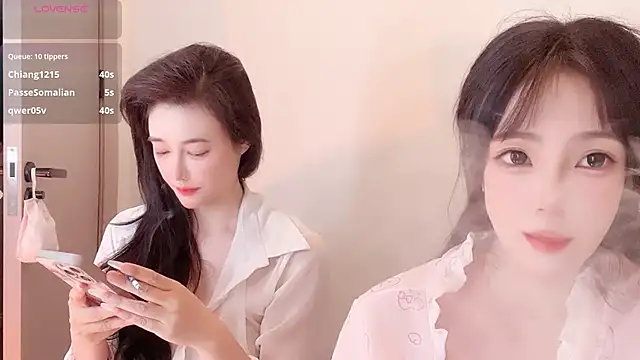 Snapshot of Follyise chatting on June 19, 2026, 2:10 pm Follyise online show from June 19, 2026, 2:10 pm