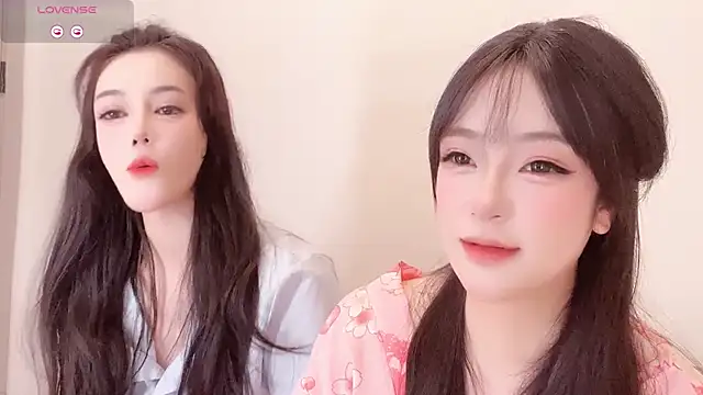 Snapshot of Follyise chatting on June 29, 2026, 8:53 am Follyise online show from June 29, 2026, 8:53 am