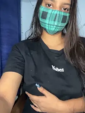 Cute Marina online show from November 14, 2025, 4:55 am