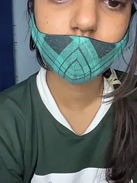 Cute Marina online show from December 19, 2025, 5:25 am