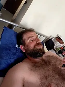 Snapshot of ylansoso chatting on December 1, 2025, 5:01 am ylansoso online show from December 1, 2025, 5:01 am