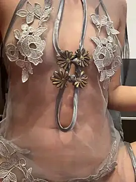 Emily-y online show from November 18, 2025, 12:53 pm