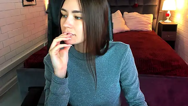 lollyrais online show from December 22, 2025, 3:20 pm