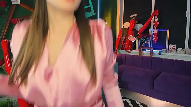 lollyrais online show from February 15, 2026, 10:36 am