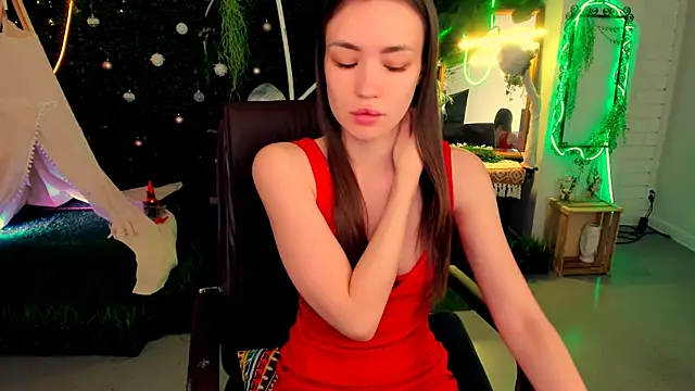 lollyrais online show from March 22, 2026, 10:29 am