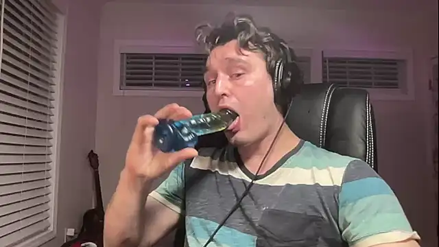 andrenoma427 online show from November 9, 2025, 2:54 am