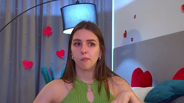 AliceAtkins online show from July 6, 2026, 1:52 pm