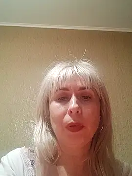 Snapshot of SelinaLovqx chatting on October 22, 2025, 6:40 pm SelinaLovqx online show from October 22, 2025, 6:40 pm