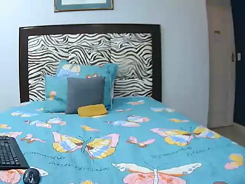 BlackDoll8917 online show from October 31, 2025, 6:20 pm